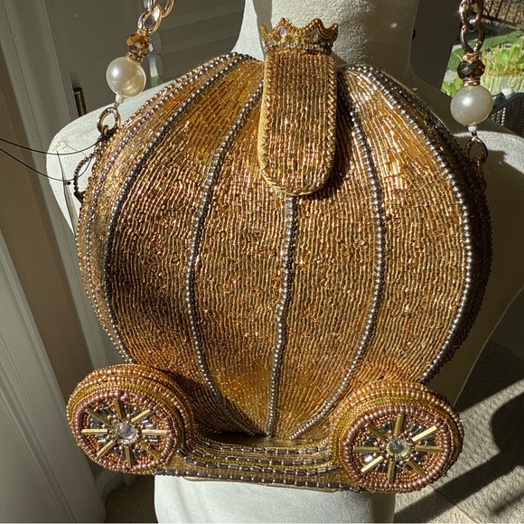 NWT Mary Frances dream big handbag - Picture 2 of 4